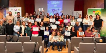 Rota acoge la III Escuela Feminista de Izquierda Unida Cádiz