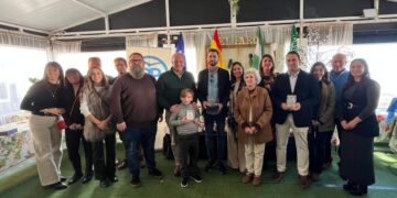 El Partido Popular de Rota celebra su encuentro navideño con solidaridad y reconocimientos