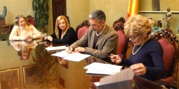 Rota refuerza su apoyo a la protectora Siempre Contigo