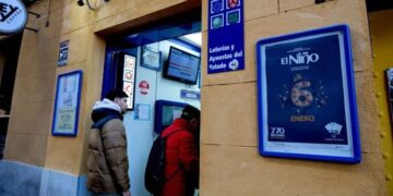 El segundo premio del Niño reparte suerte en Rota