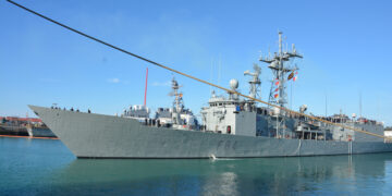 Un incendio en la fragata Reina Sofia aplaza su incorporación a la Operación Atalanta