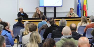 El alcalde informa a empresarios sobre obras en el polígono de Rota