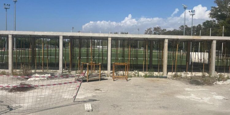 Vestuarios del campo de fútbol Juan Reales Costa Ballena Rota