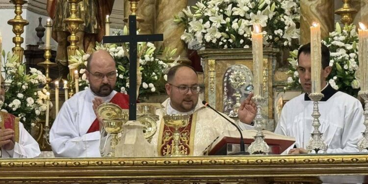 Luis Carlos Vílchez, nuevo sacerdote natural de Chipiona
