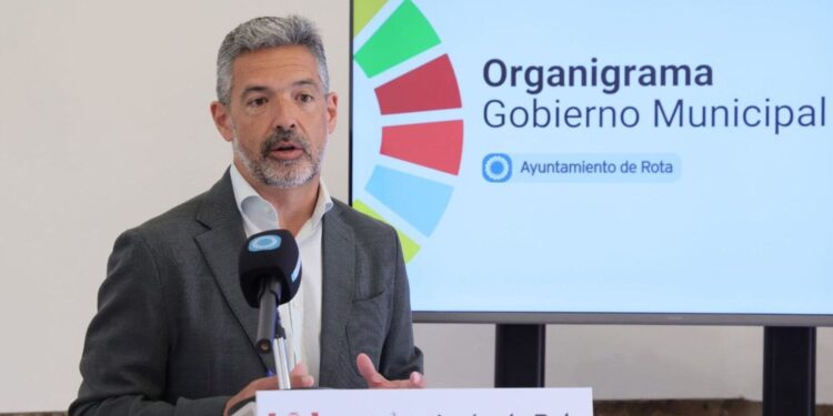 Presentación del nuevo organigrama del Ayuntamiento de Rota