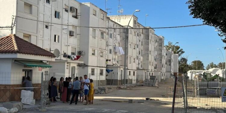 El Partido Popular se reune con los vecinos de la barriada San Antonio de Rota