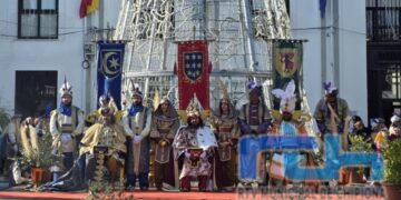 Los Reyes Magos ya recorren Chipiona en una jornada cargada de magia y tradición