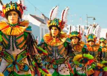 Chipiona ultima los preparativos para una multitudinaria Cabalgata de Carnaval